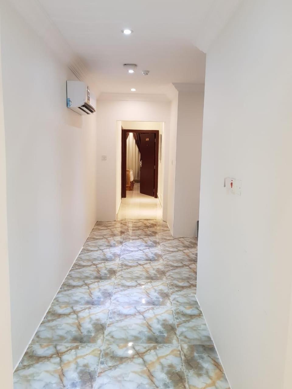 الحماد للشقق الفندقية - فرع سلطان بن سلمان Dschidda Exterior foto